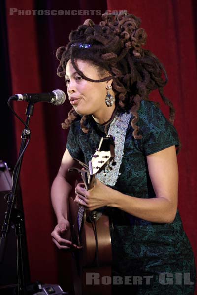 VALERIE JUNE - 2012-11-10 - PARIS - La Cigale - 